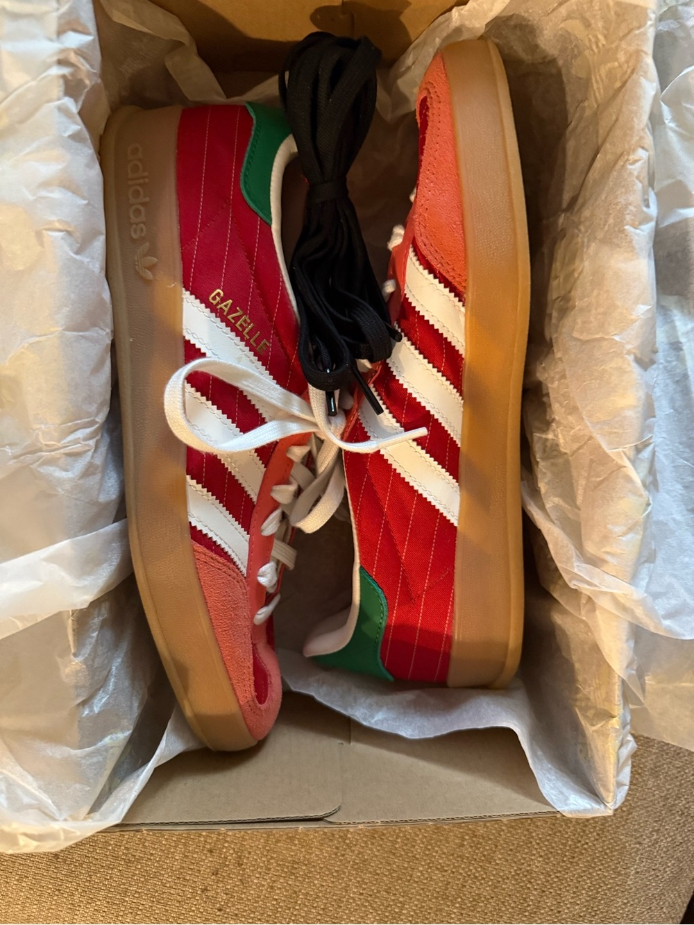 adidas men’s Gazelle Sneakers in Red with White Stripes - Picture 4 of 5